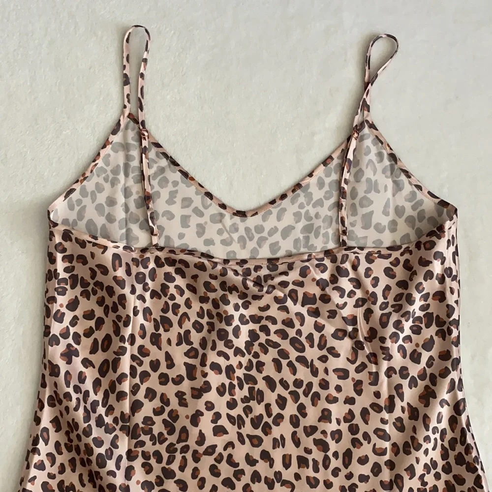{NWT} UGG RTW | Theda Silk Slip Dress 90s Leopard Blush Animal Print (M 8-10) - Picture 13 of 15